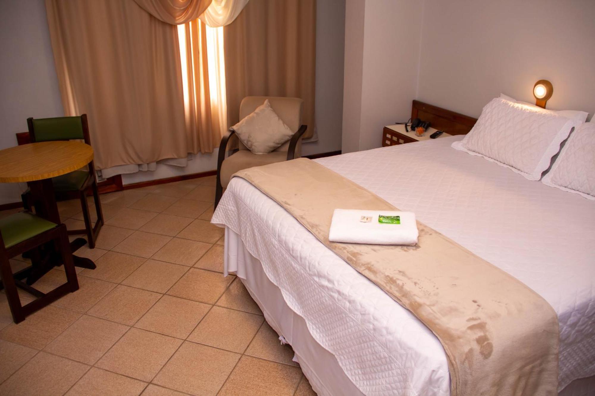Hotel Domhof Blumenau Extérieur photo