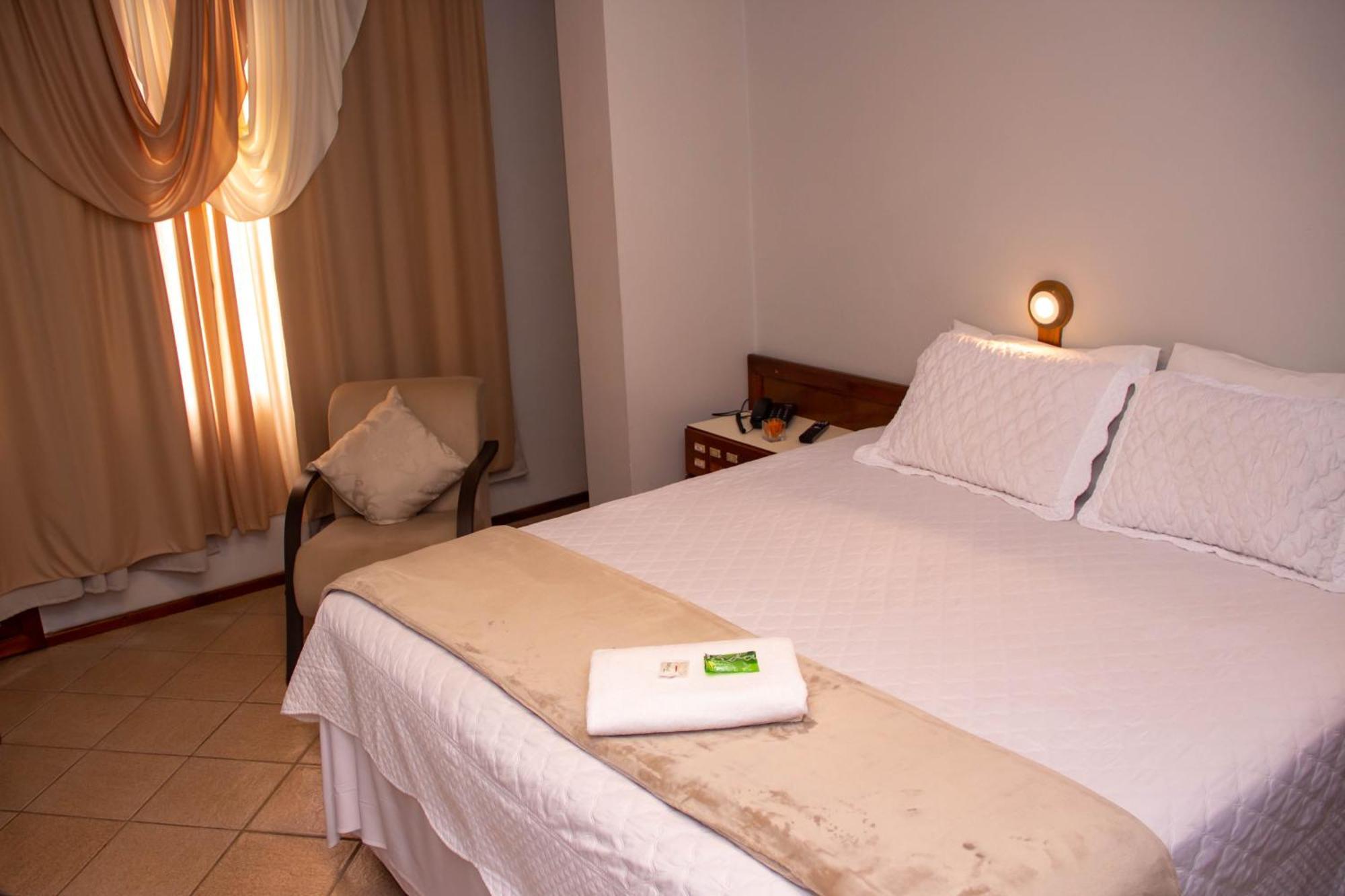 Hotel Domhof Blumenau Extérieur photo