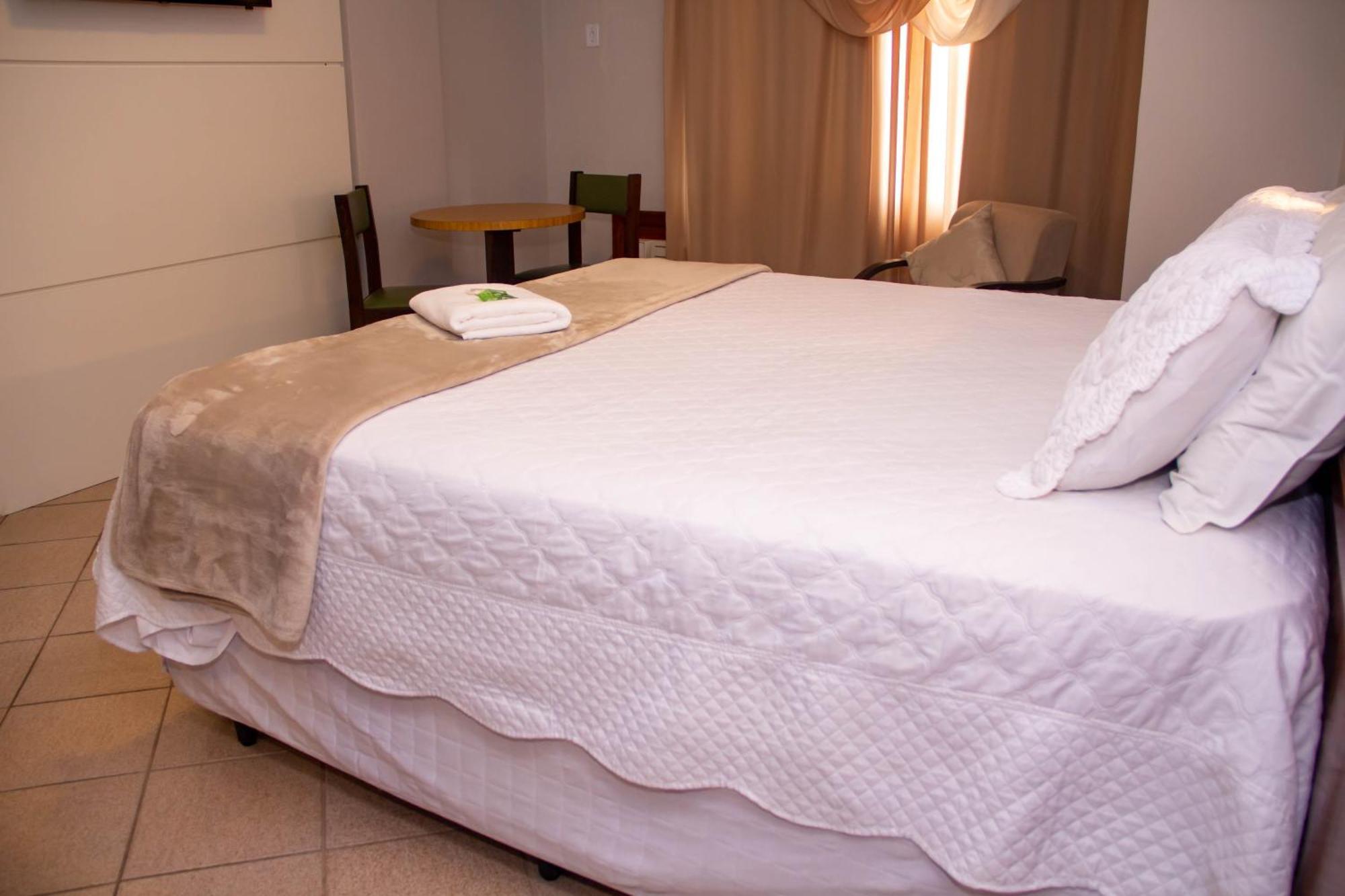 Hotel Domhof Blumenau Extérieur photo